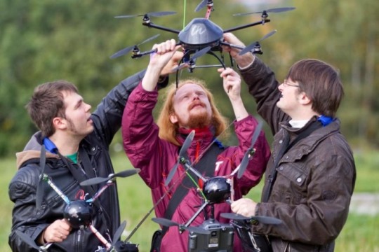 Flugroboter Quadrocopter II im Test